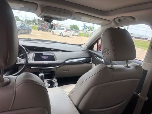 Used 2019 Cadillac XT4 Luxury FWD image 35