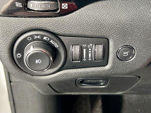 Used 2023 Jeep Cherokee Altitude Lux w/ Lux Elite Package AWD/4WD image 10