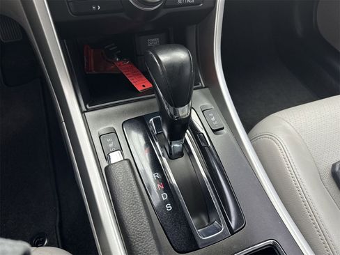 Used 2015 Honda Accord Touring image 30