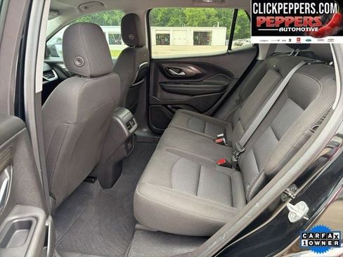 Used 2024 GMC Terrain SLE w/ Driver Convenience Package FWD image 11