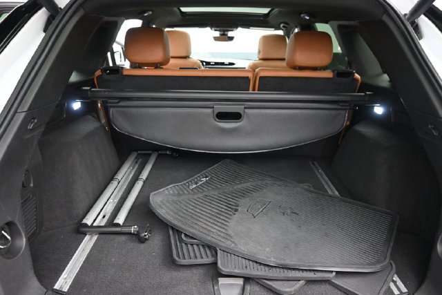 Used 2021 Cadillac XT5 Premium Luxury AWD/4WD image 23