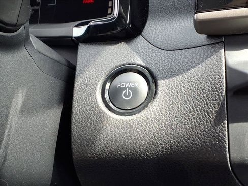 Used 2025 Toyota Camry LE image 19