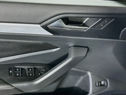 Used 2025 Volkswagen Jetta Sport FWD image 15