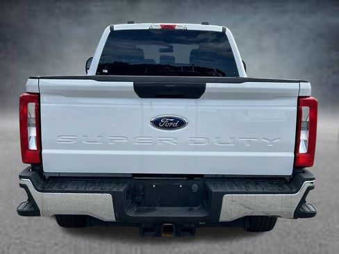 Used 2025 Ford F250 XLT AWD/4WD image 7