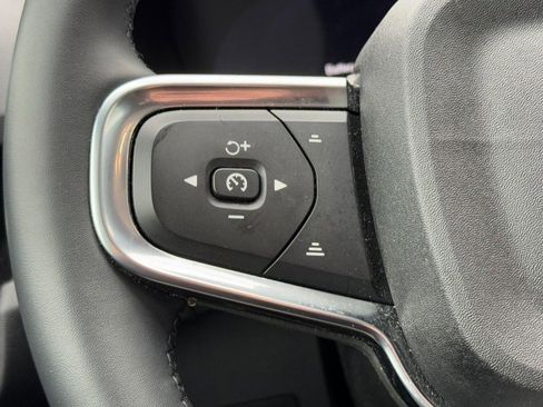 Certified 2023 Volvo C40 P8 Recharge Plus w/ Climate Package image 18