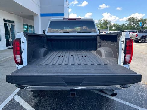 Used 2024 GMC Sierra 2500 Pro AWD/4WD image 8