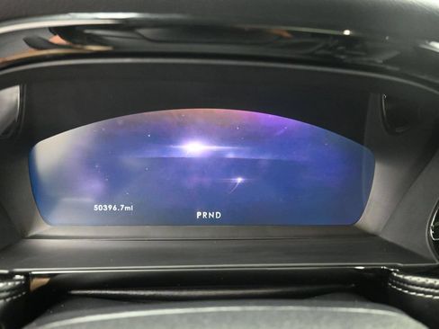 Used 2022 Lincoln Corsair Grand Touring AWD/4WD image 2