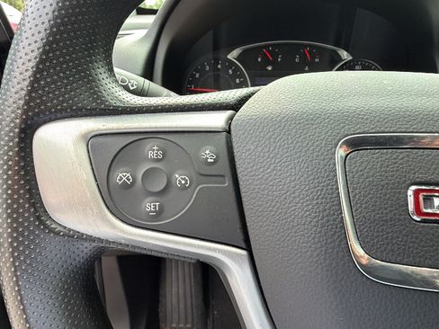 Used 2022 GMC Terrain SLE w/ Driver Convenience Package AWD/4WD image 26