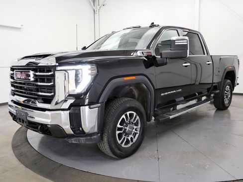 Used 2024 GMC Sierra 2500 SLT AWD/4WD image 3