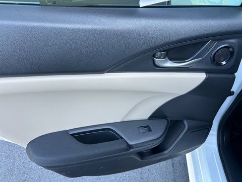 Used 2019 Honda Civic EX image 28