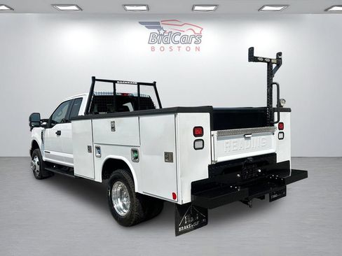 Used 2018 Ford F350 XLT w/ XLT Value Package AWD/4WD image 6