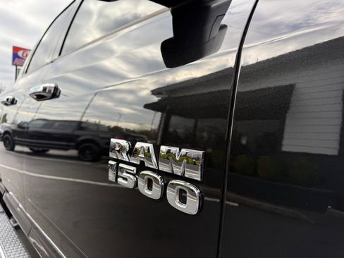 Used 2017 RAM 1500 Classic SLT RWD image 14
