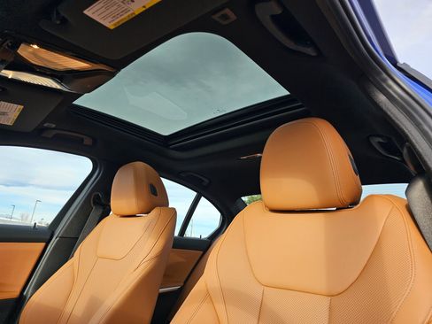 New 2026 BMW 330i xDrive Sedan w/ M Sport Package image 28