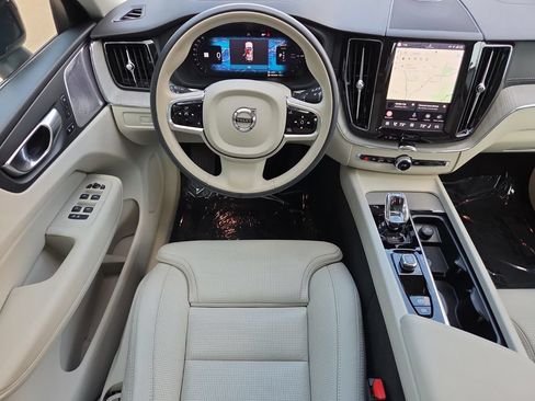 Used 2024 Volvo XC60 T8 Ultimate w/ Protection Package Premier AWD/4WD image 15