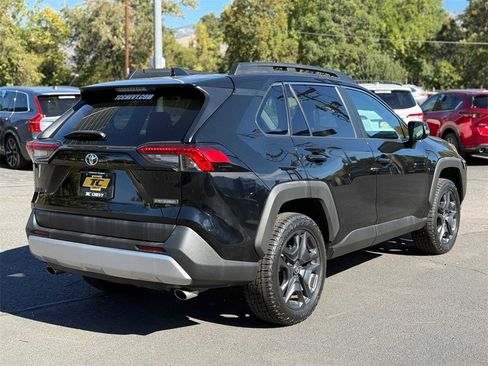 Used 2022 Toyota RAV4 Adventure image 5