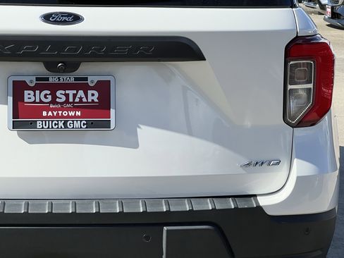 Used 2023 Ford Explorer Timberline w/ Timberline Technology Package image 5