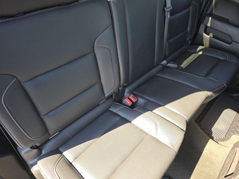 Used 2018 Chevrolet Silverado 1500 LTZ image 22