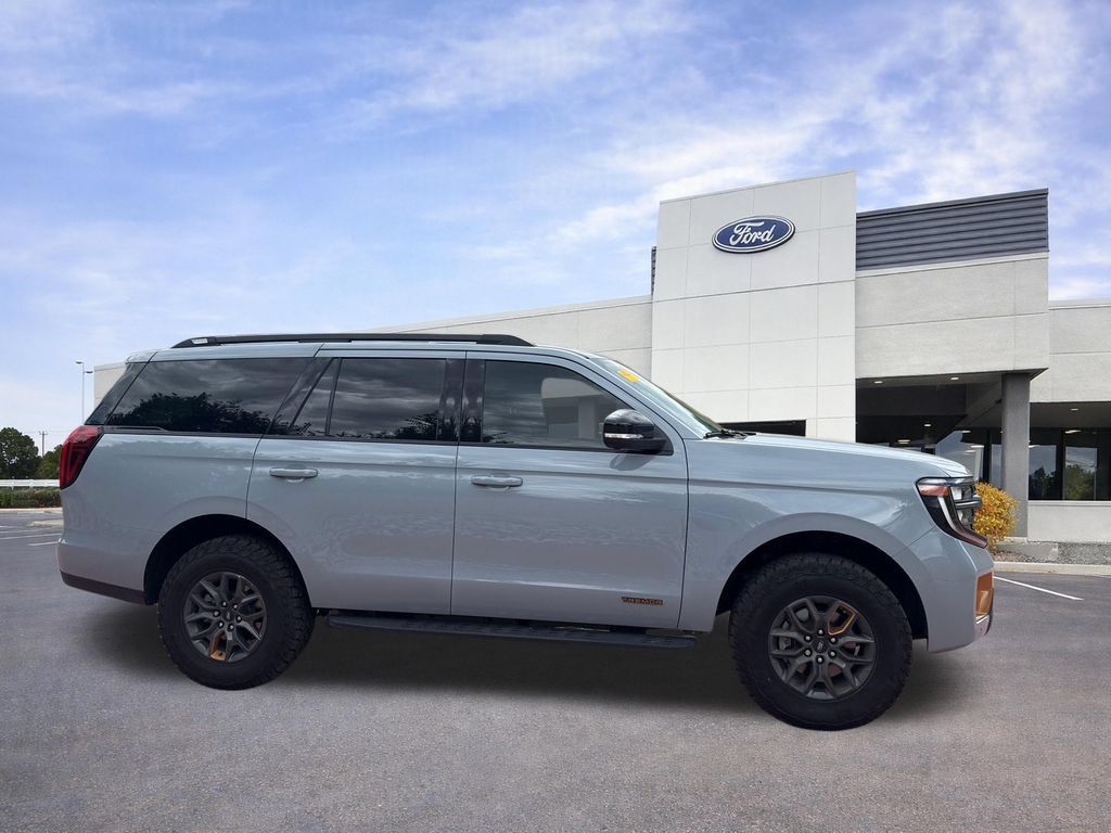 Used 2026 Ford Expedition Tremor AWD/4WD image 11