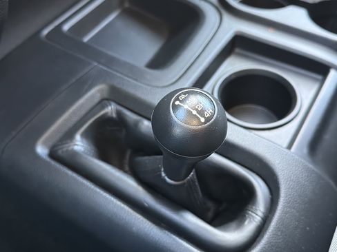 Used 2015 RAM 2500 Tradesman w/ Chrome Appearance Group image 23