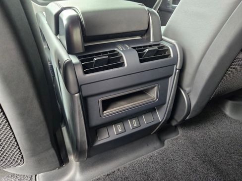 New 2026 Land Rover Defender 110 X-Dynamic SE AWD/4WD image 8
