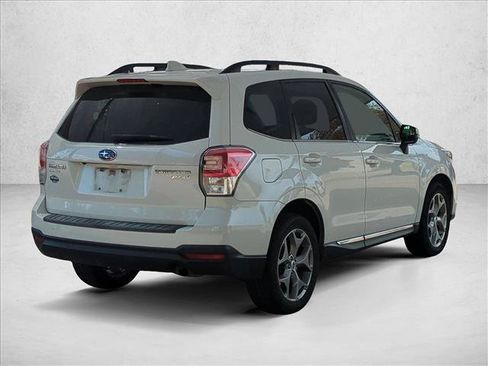 Used 2017 Subaru Forester 2.5i Touring AWD/4WD image 5