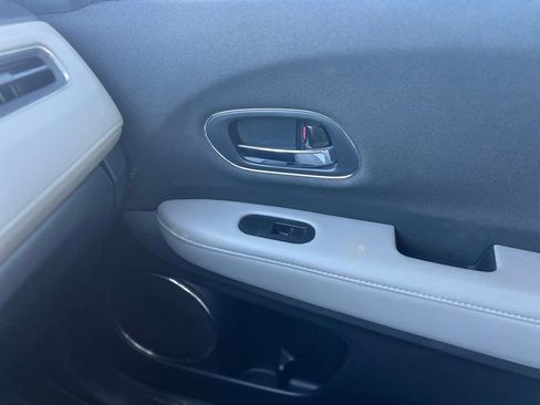 Certified 2022 Honda HR-V EX image 17