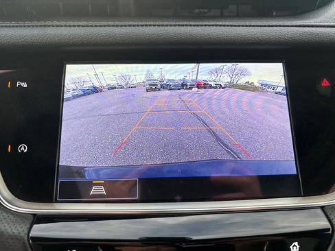 Used 2025 Cadillac XT5 Premium Luxury image 21