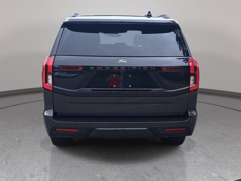 Used 2025 Ford Expedition Tremor AWD/4WD image 6