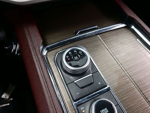 Used 2022 Ford Expedition Max Limited image 24