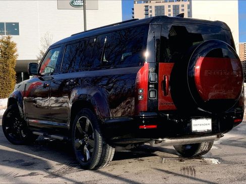 New 2026 Land Rover Defender 130 X-Dynamic SE image 12