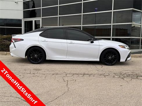 Used 2023 Toyota Camry XSE image 2