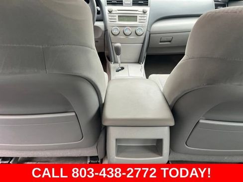Used 2011 Toyota Camry LE FWD image 15