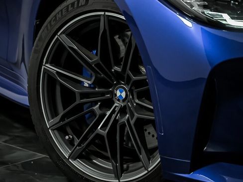 Used 2022 BMW M3 w/ Executive Package RWD image 3