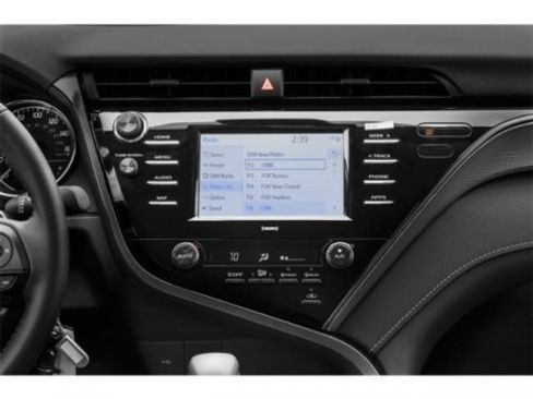 Used 2020 Toyota Camry SE image 13