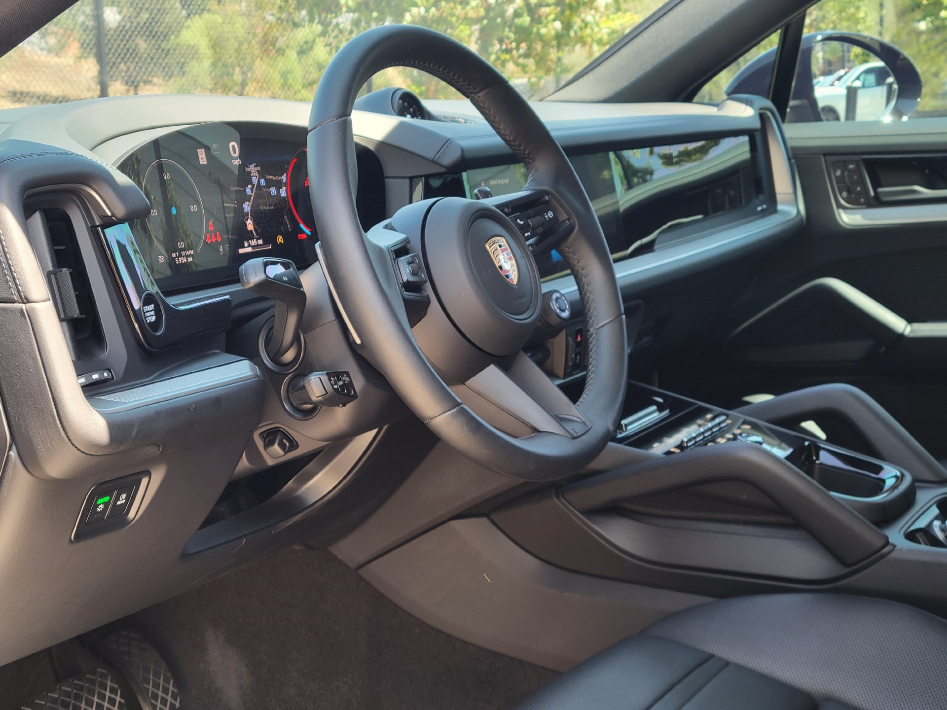 Certified 2026 Porsche Cayenne Coupe AWD/4WD image 4