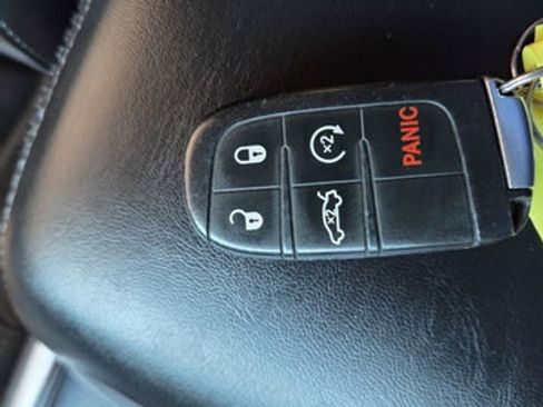 Used 2021 Dodge Charger SXT w/ Plus Group AWD/4WD image 33