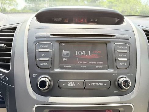 Used 2014 Kia Sorento LX w/ Premium Package FWD image 24
