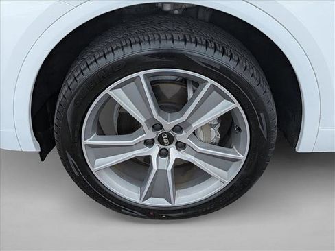 Used 2025 Audi Q5 2.0T Premium image 15