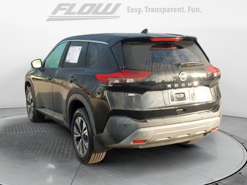 Used 2021 Nissan Rogue SV image 6