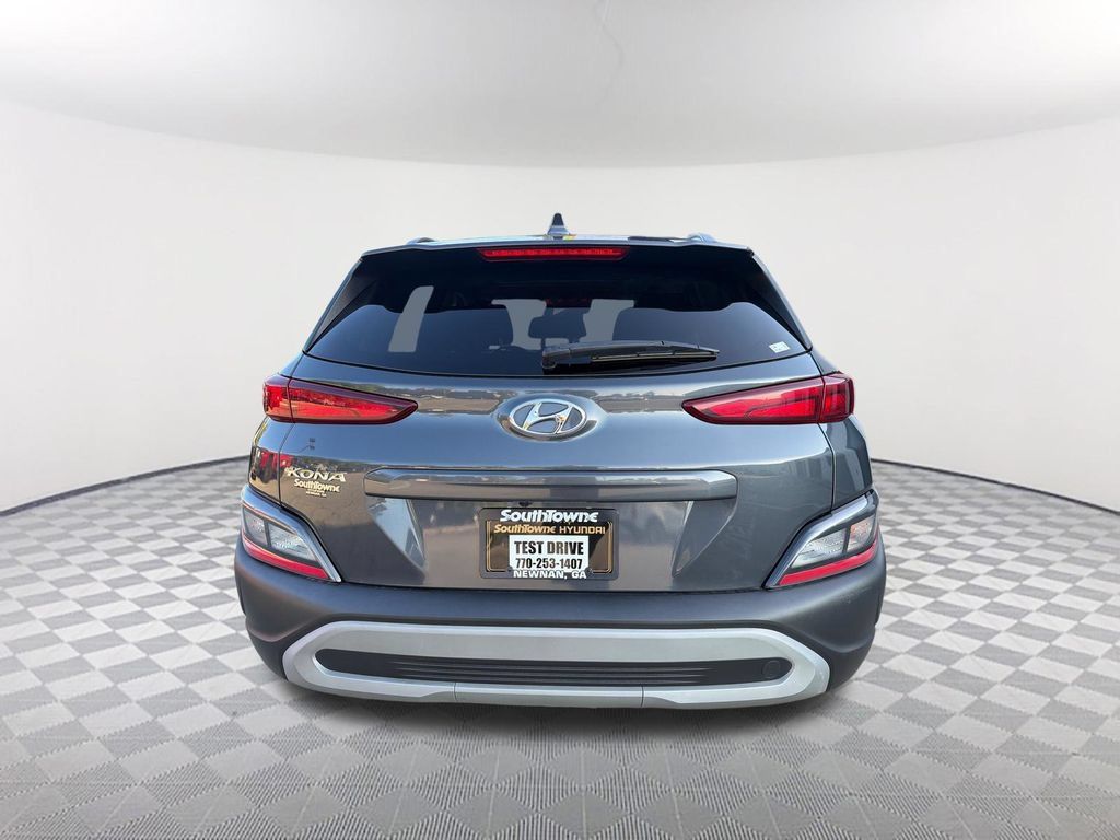 Used 2022 Hyundai Kona SEL w/ Convenience Package FWD image 6