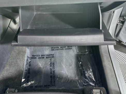 Used 2022 Toyota Corolla Cross LE FWD image 32