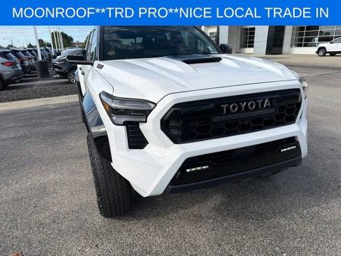 Used 2024 Toyota Tacoma TRD Pro AWD/4WD image 17
