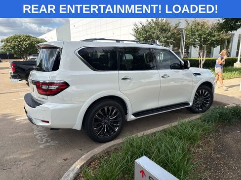 Used 2023 Nissan Armada Platinum w/ Captain's Chairs Package AWD/4WD image 3