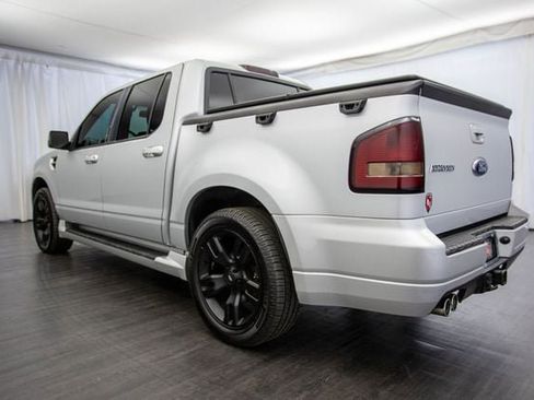 Used 2009 Ford Explorer Sport Trac Adrenalin image 31