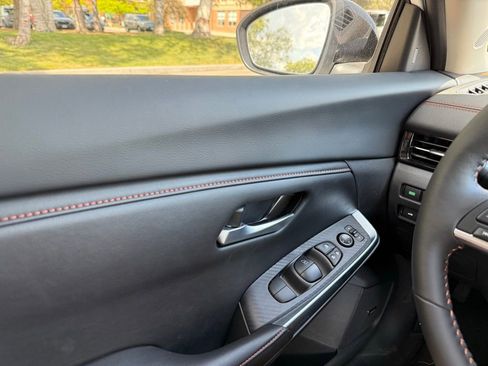 New 2025 Nissan Sentra SR w/ SR Premium Package image 31