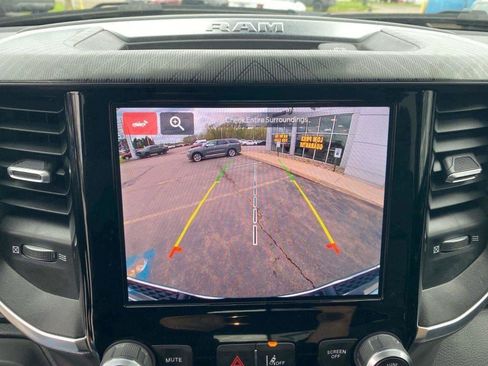 Used 2025 RAM 1500 Big Horn AWD/4WD image 15