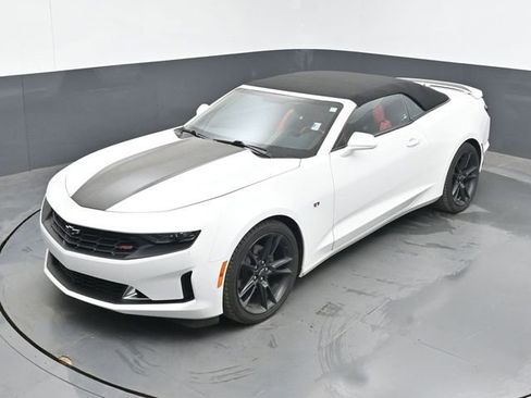 Used 2021 Chevrolet Camaro LT w/ RS Package image 28