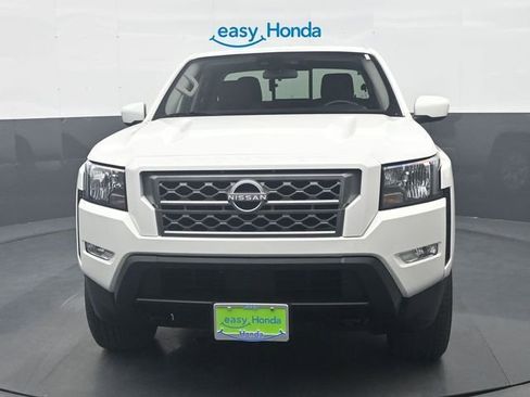 Used 2024 Nissan Frontier SV w/ SV Convenience Package image 3