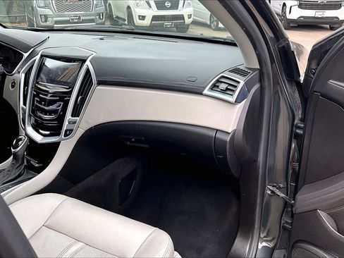 Used 2016 Cadillac SRX Luxury w/ Driver Awareness Package image 19