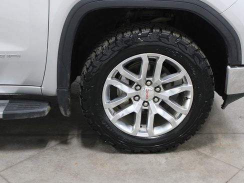 Used 2022 GMC Sierra 1500 SLT w/ SLT Premium Plus Package AWD/4WD image 57